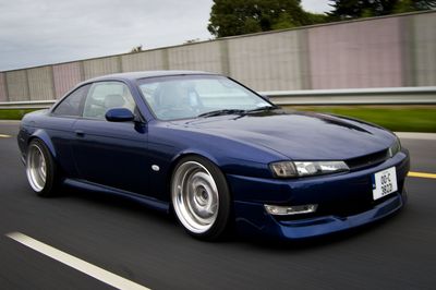 Автостекла Nissan 200SX S14 c установкой в Москве